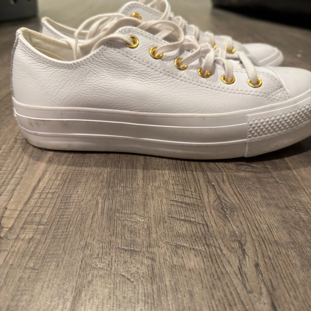 Converse All Star White with Gold Eyelets - Picture 2 of 6